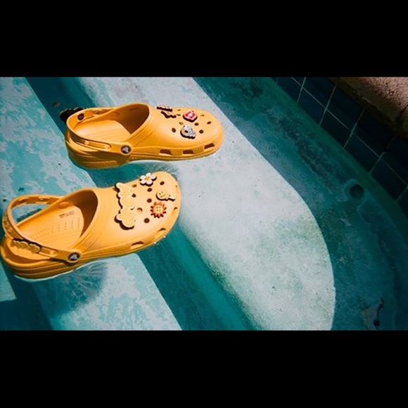 Justin Bieber x drewhouse collab yellow crocs 4/6 - Picture 1 of 1